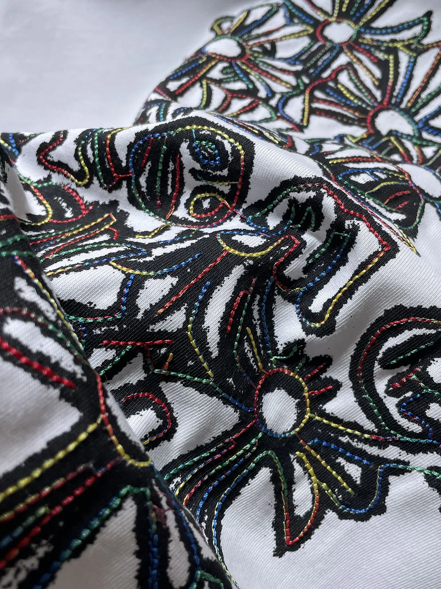 P150 new Chrome Hearts 25ss high version for summer! High-weight, environmentally friendly and high-quality top-quality fabric 275g~270g Crow overlapping color cross Sanskrit embroidered short sleeves. Counter synchronization. 1:1 replica version. Recommended colors: white, black